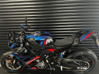 BMW M1000RR