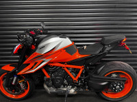 KTM 1290 SUPER DUKE R