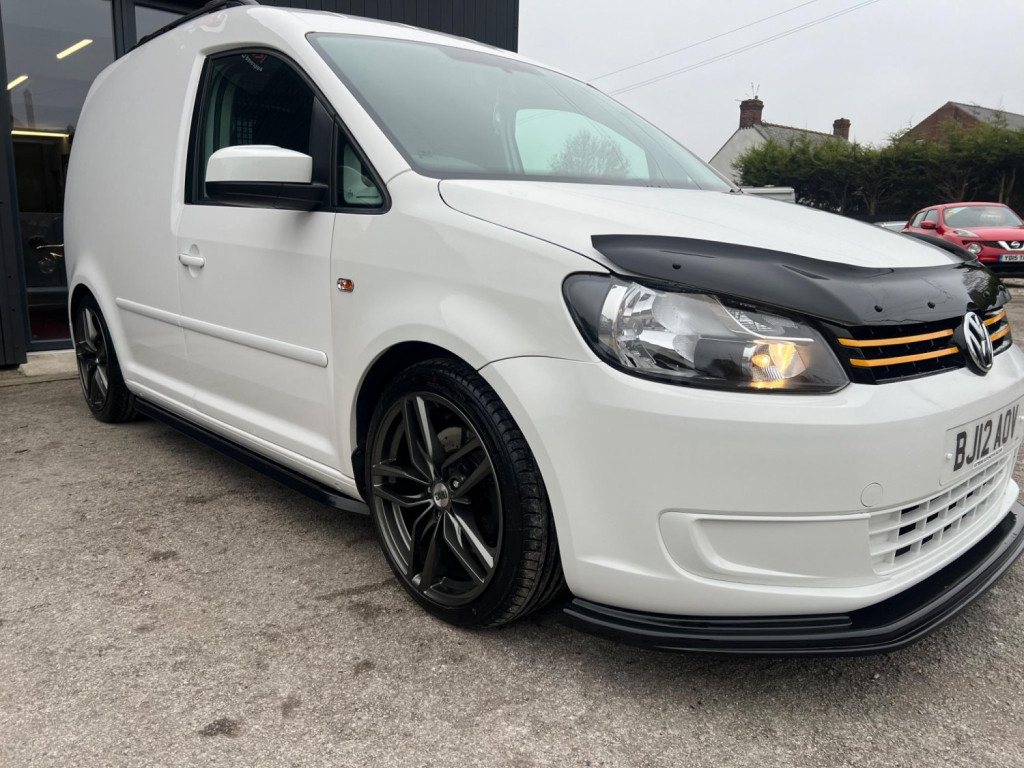 VOLKSWAGEN CADDY