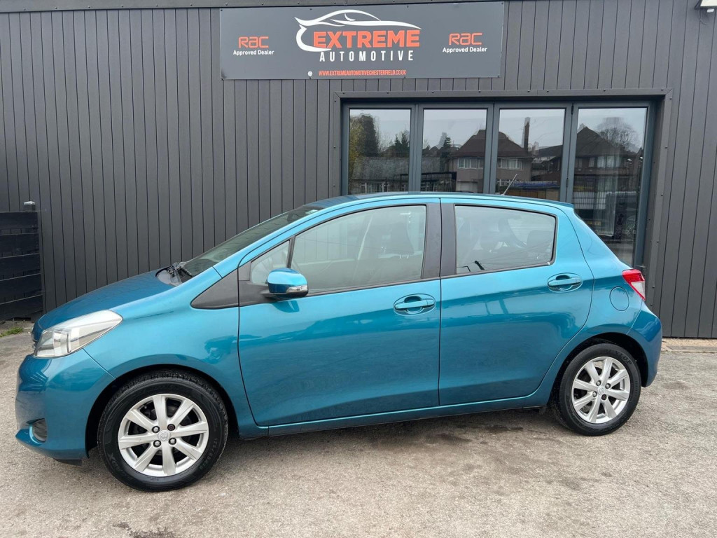 TOYOTA YARIS