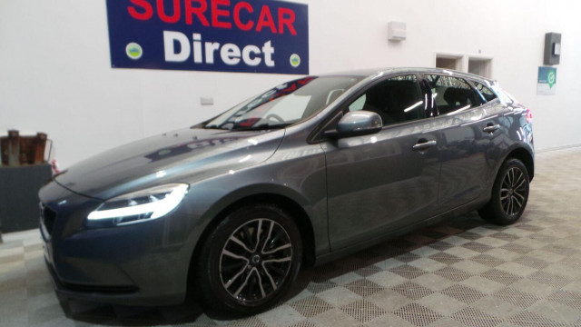 VOLVO V40 1.5 T3 Momentum Auto Euro 6 (s/s) 5dr (2017/17)