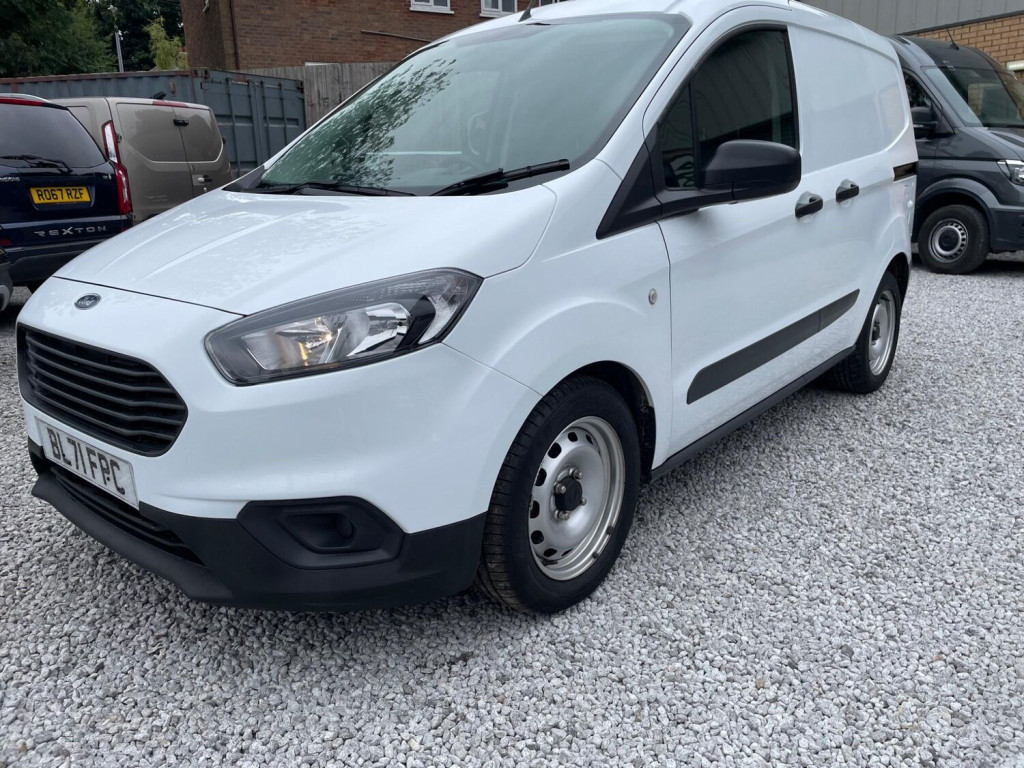FORD TRANSIT COURIER