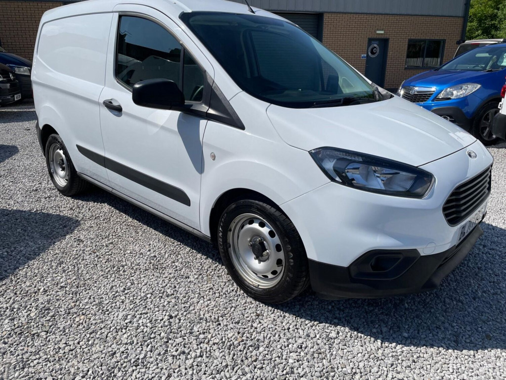 FORD TRANSIT COURIER