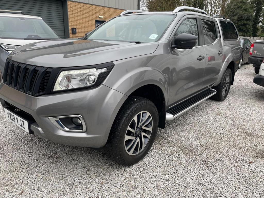 NISSAN NAVARA