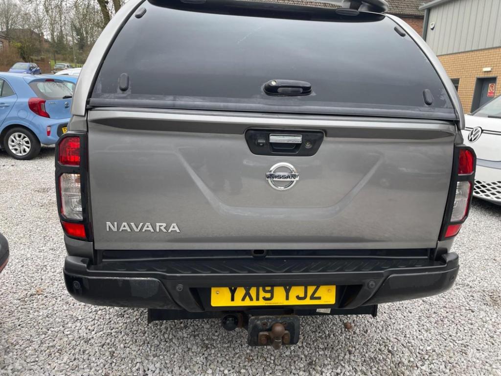 NISSAN NAVARA