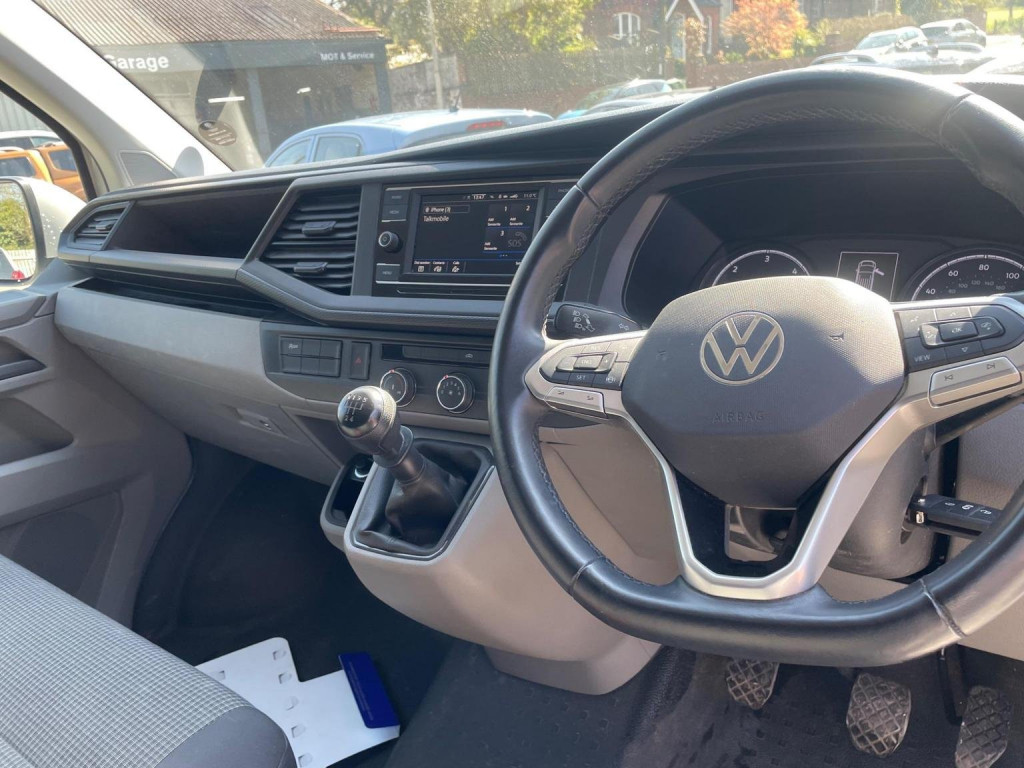 VOLKSWAGEN TRANSPORTER