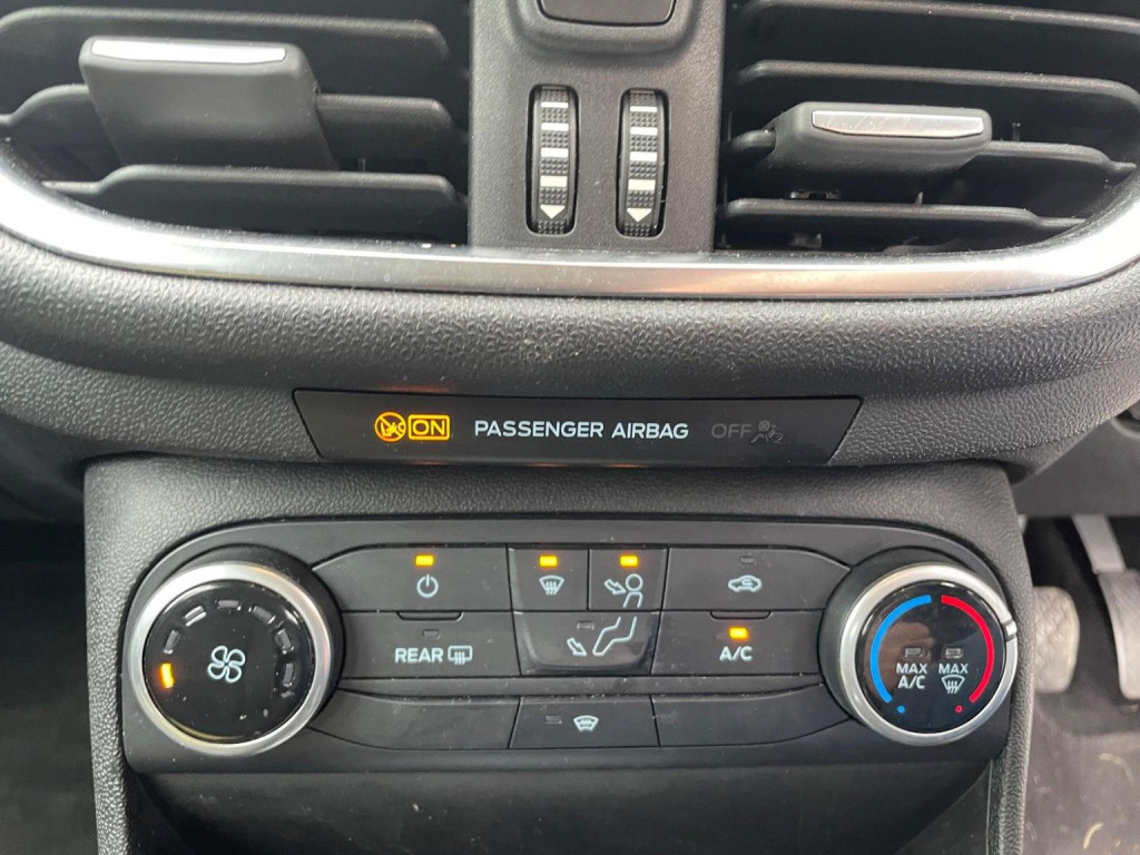 View FORD FIESTA 1.1 Ti-VCT Zetec Euro 6 (s/s) 5dr