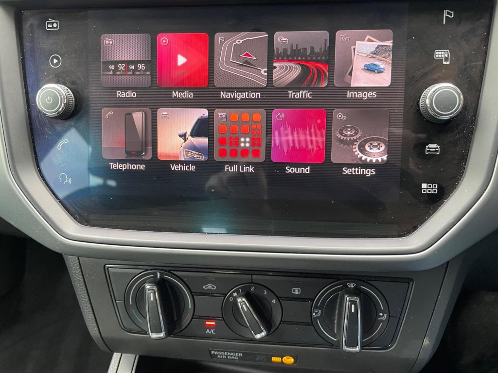 View SEAT IBIZA 1.0 MPI SE Technology Euro 6 (s/s) 5dr