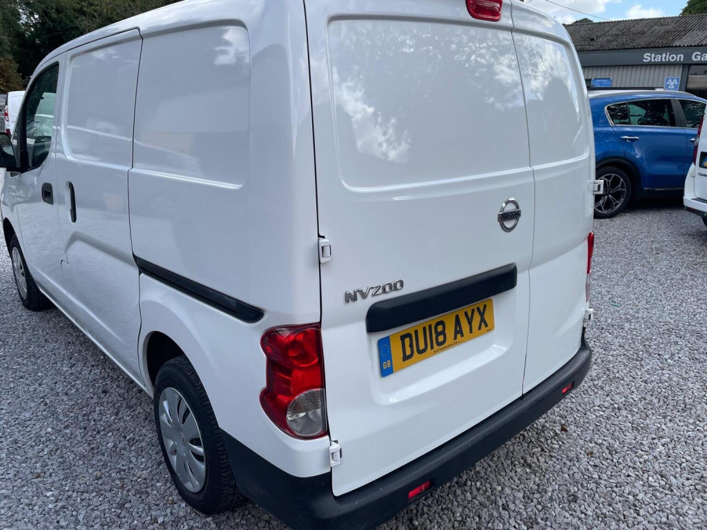 View NISSAN NV200 1.5 dCi Acenta SWB Euro 6 6dr
