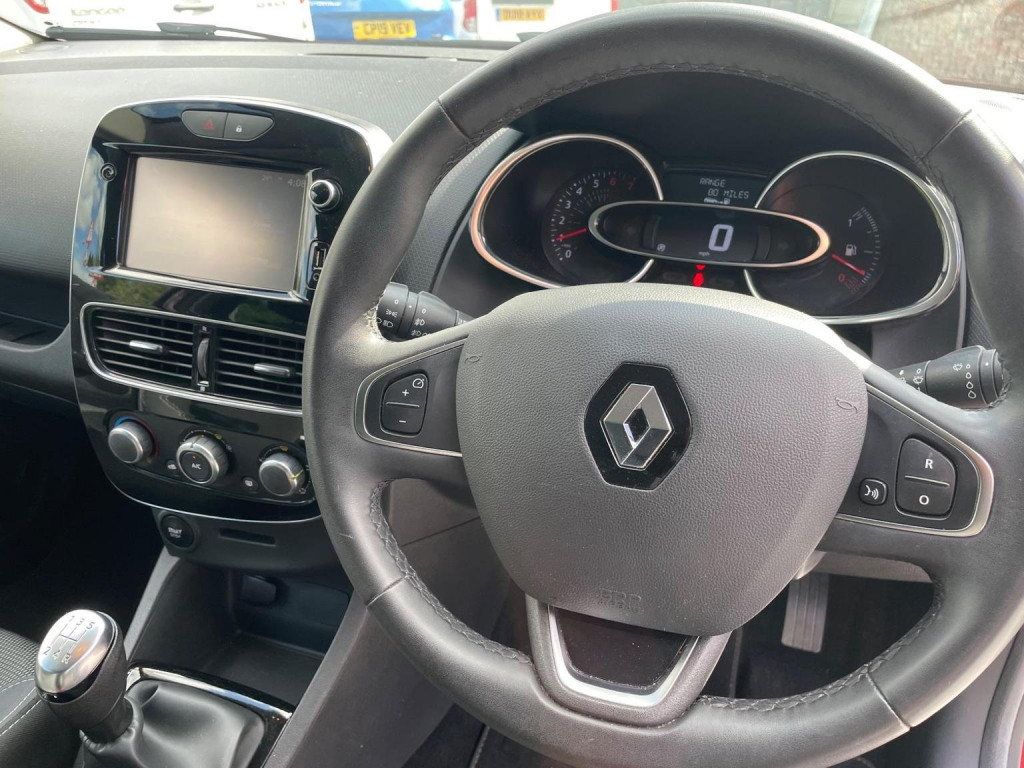 RENAULT CLIO