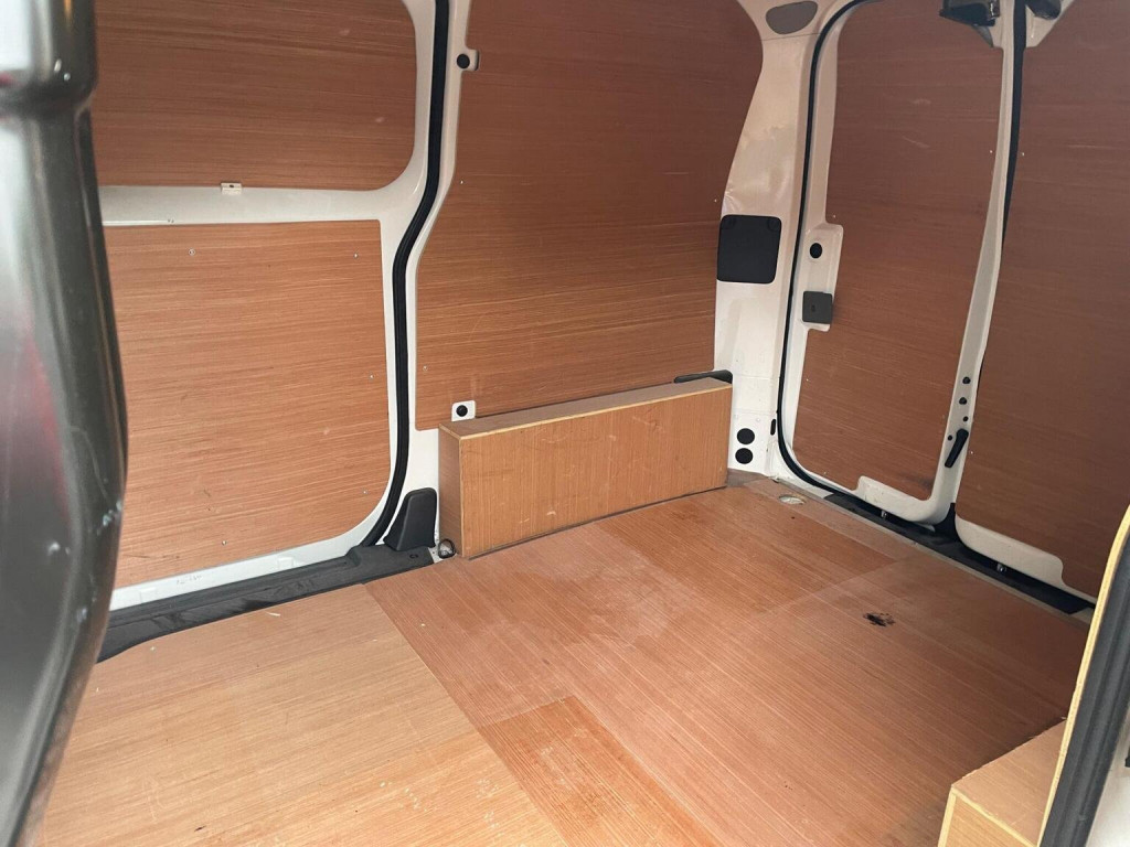 View NISSAN NV200 1.5 dCi Acenta SWB Euro 6 6dr