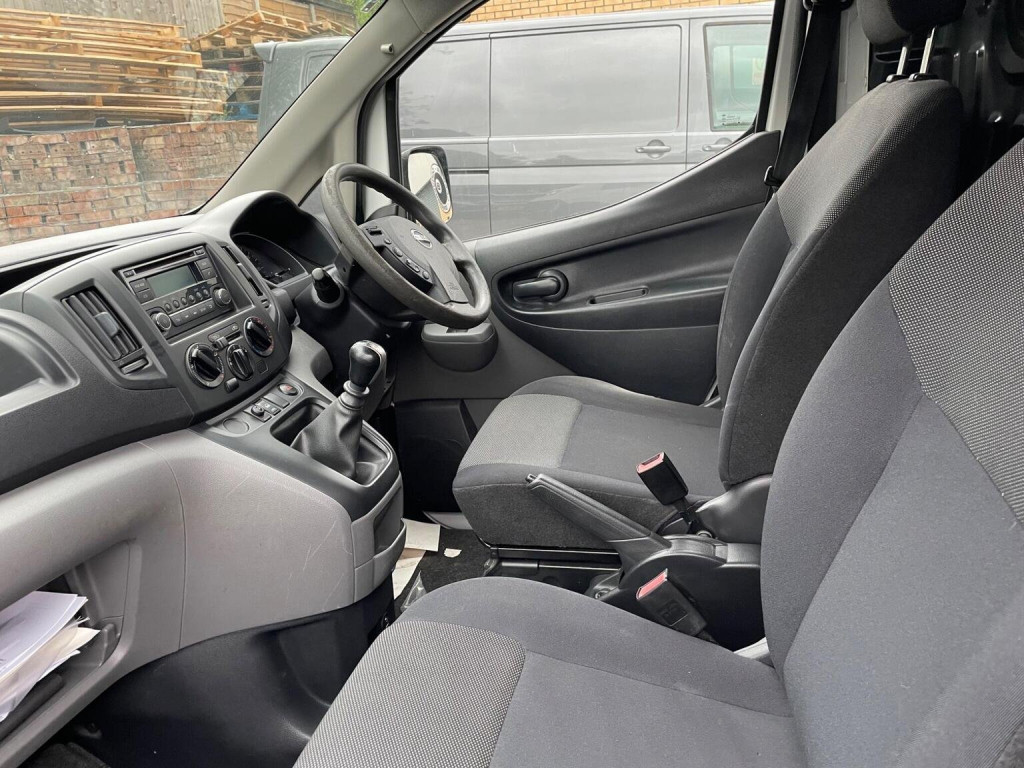 View NISSAN NV200 1.5 dCi Acenta SWB Euro 6 6dr