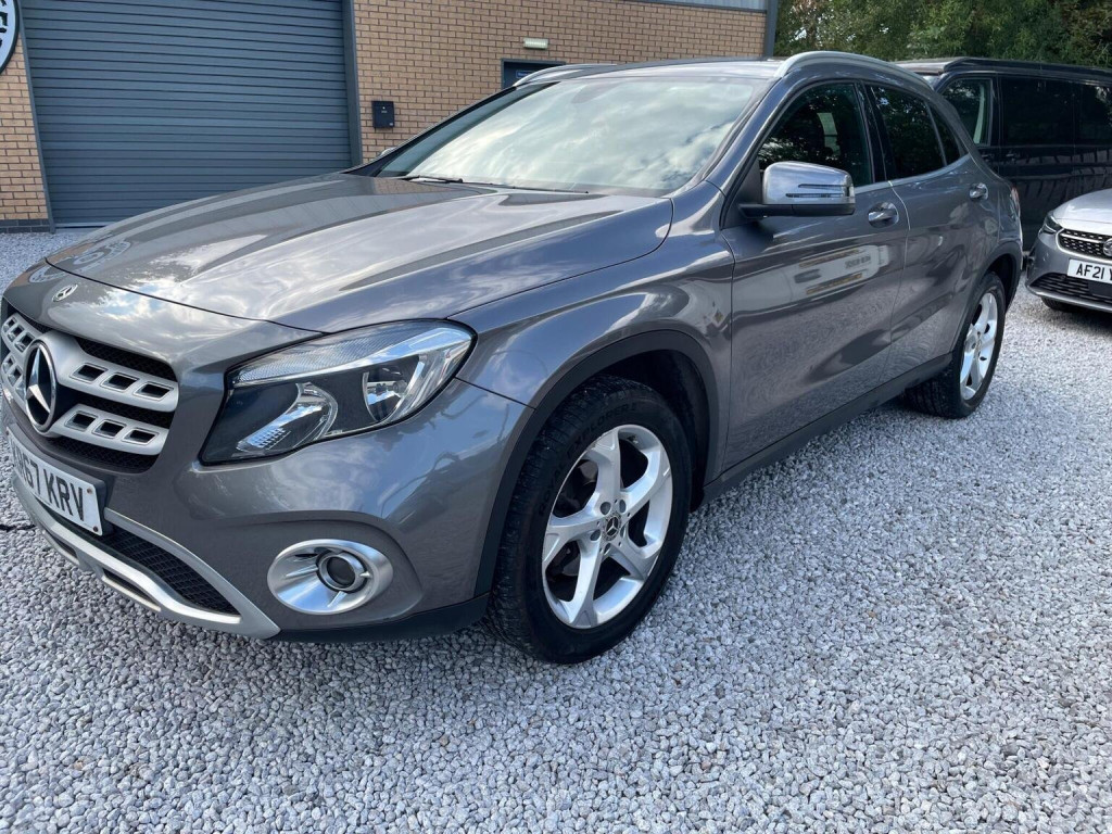 MERCEDES-BENZ GLA CLASS