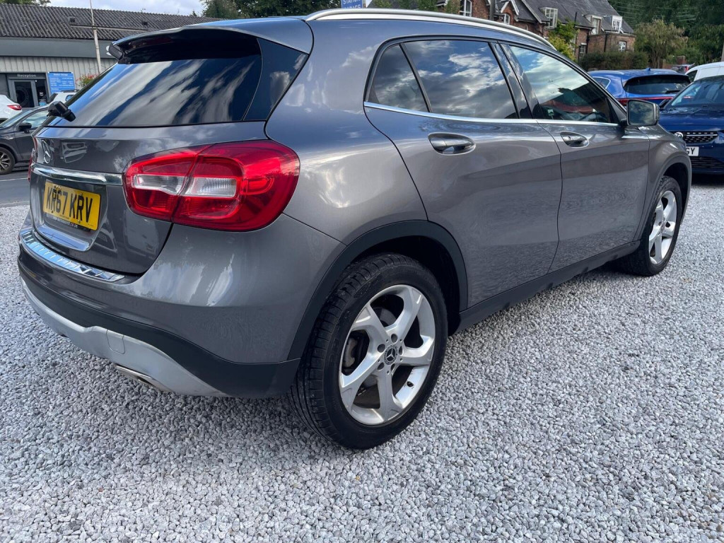 MERCEDES-BENZ GLA CLASS