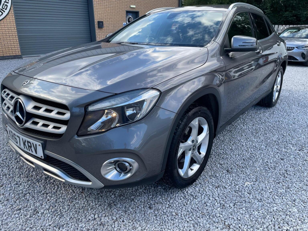 View MERCEDES-BENZ GLA CLASS 2.1 GLA200d Sport 7G-DCT Euro 6 (s/s) 5dr