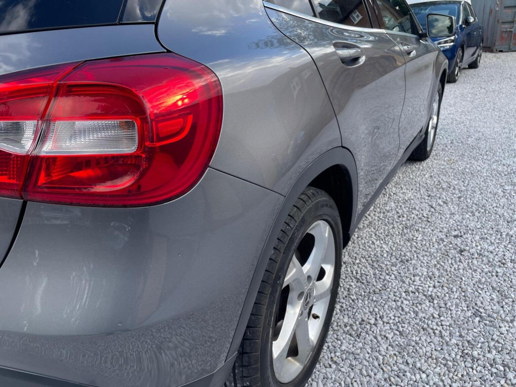 MERCEDES-BENZ GLA CLASS