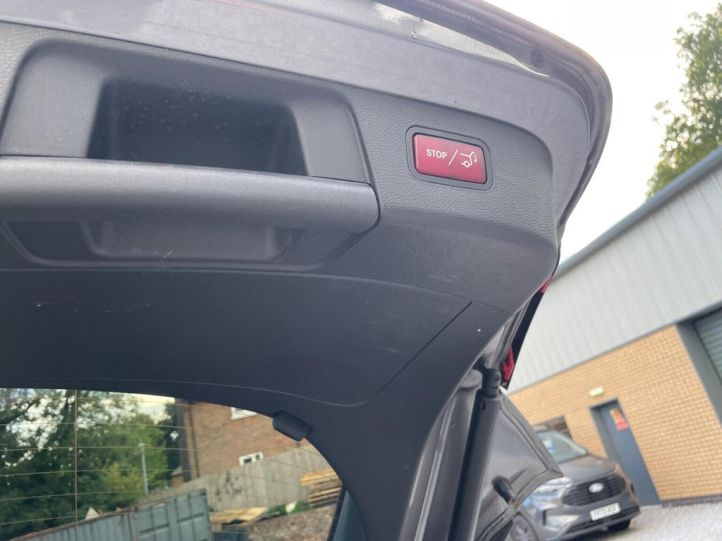 MERCEDES-BENZ GLA CLASS