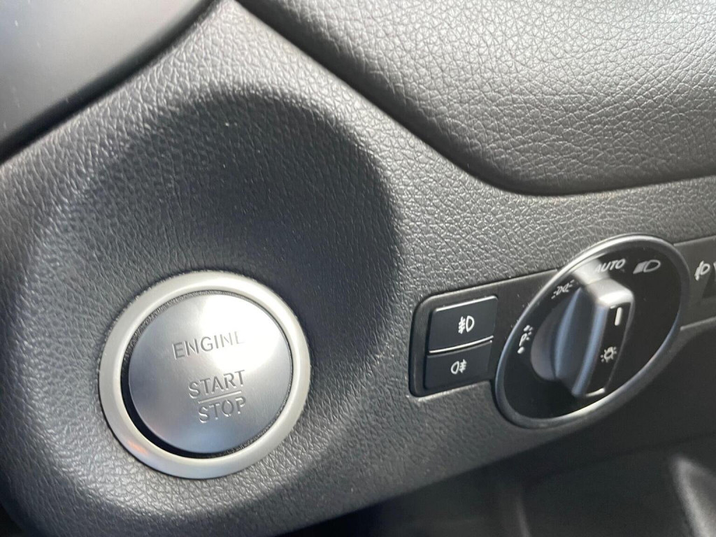 MERCEDES-BENZ GLA CLASS