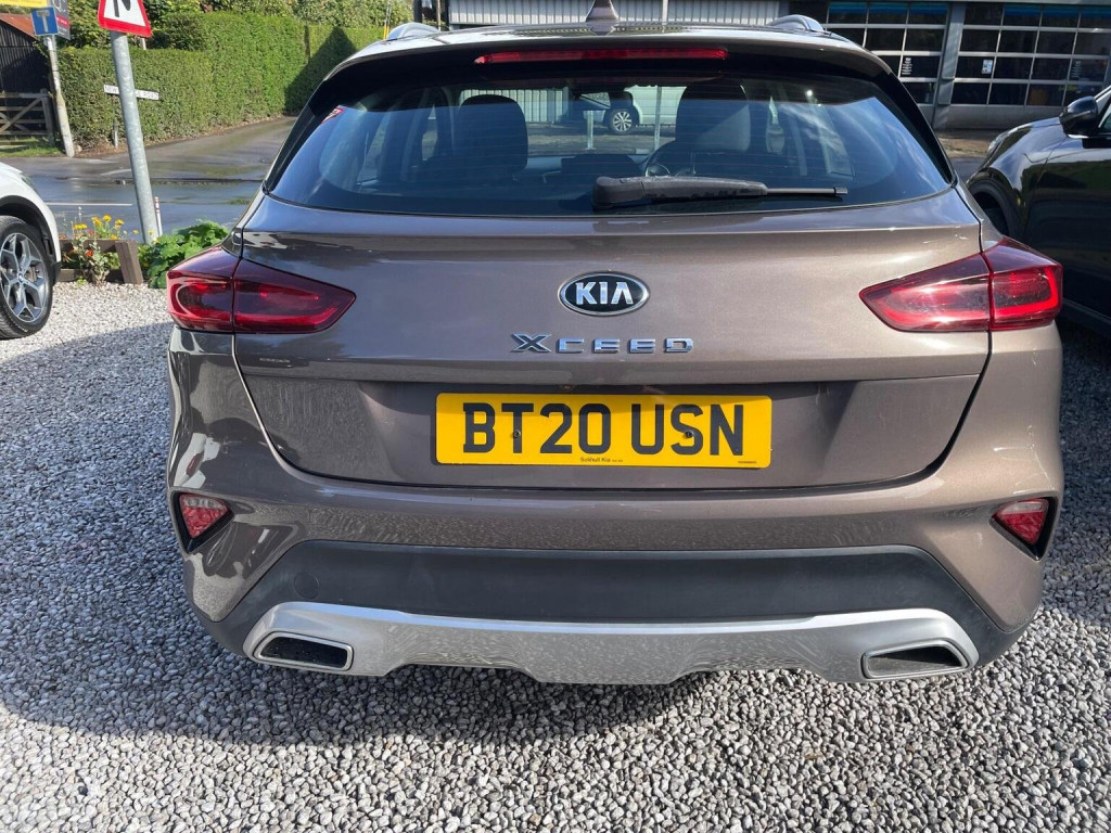 KIA XCEED
