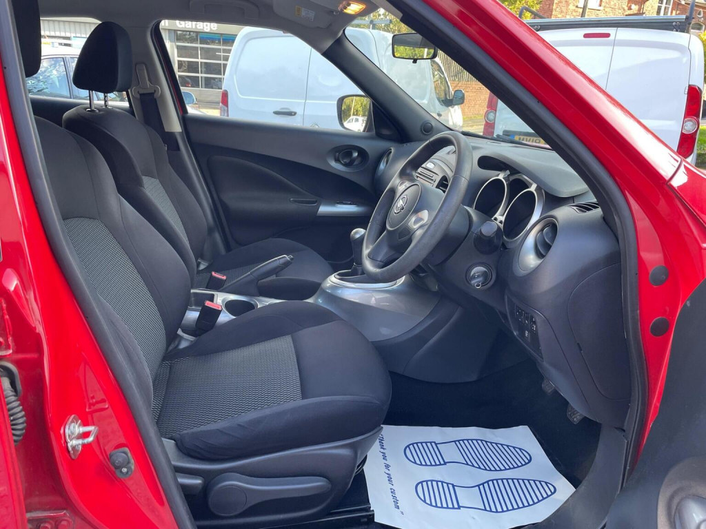 View NISSAN JUKE 1.6 Visia Euro 6 5dr