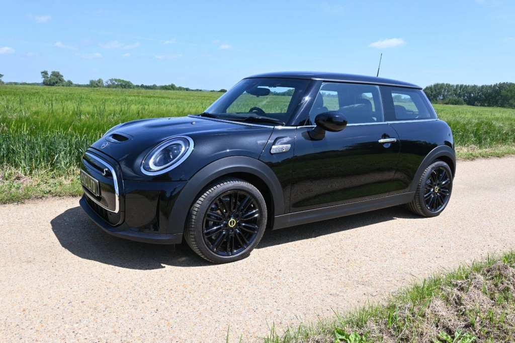 View MINI ELECTRIC Level 2