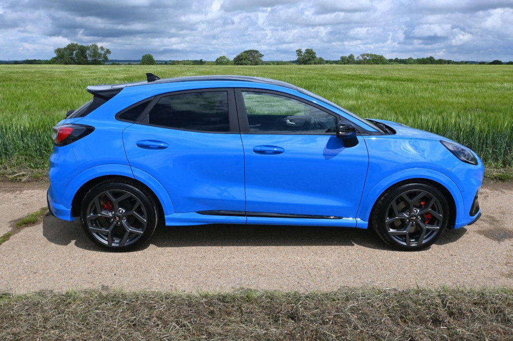 View FORD PUMA 1.0 T EcoBoost MHEV ST