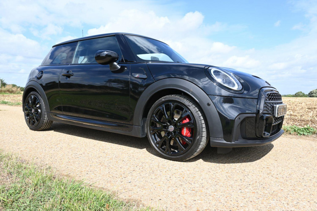 View MINI HATCH 2.0 John Cooper Works 1to6 Edition