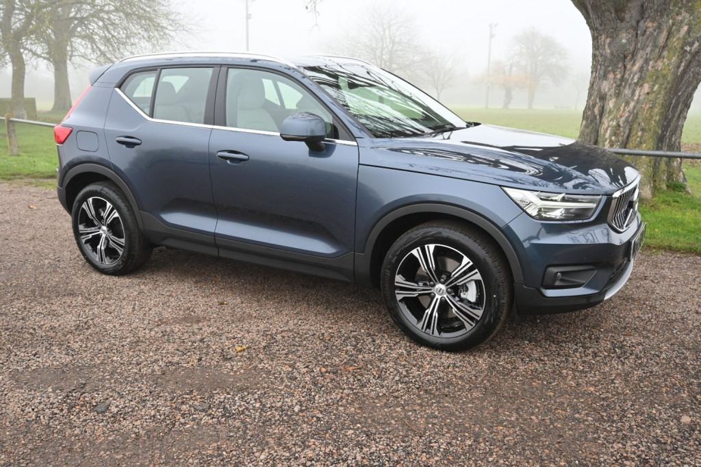 View VOLVO XC40 RECHARGE T5 INSCRIPTION PRO
