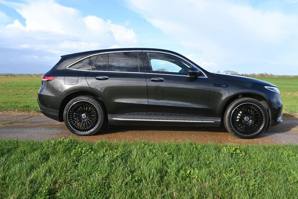 View MERCEDES-BENZ EQC EQC 400 4MATIC AMG LINE PREMIUM PLUS