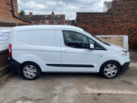 FORD TRANSIT COURIER