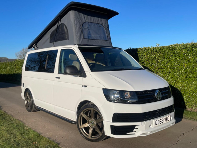 VOLKSWAGEN TRANSPORTER CAMPER 2.0 TDI T28 BlueMotion Tech Camper. FULL NEW CONVERSION 