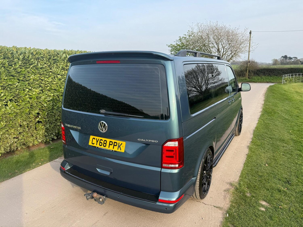 VOLKSWAGEN TRANSPORTER