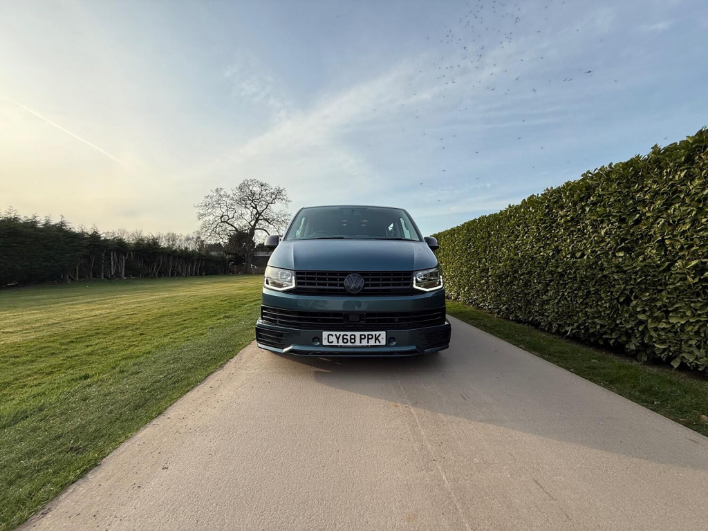 VOLKSWAGEN TRANSPORTER