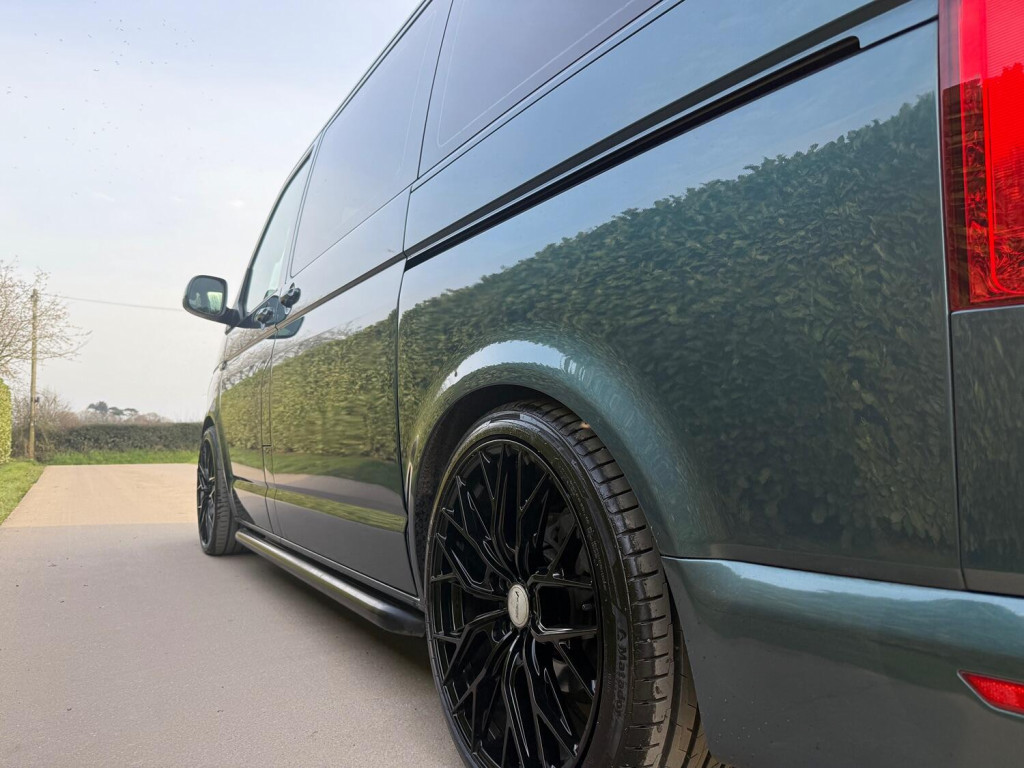 VOLKSWAGEN TRANSPORTER