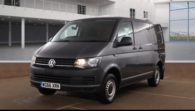 VOLKSWAGEN TRANSPORTER 2.0 TDI T28 BlueMotion Tech Startline