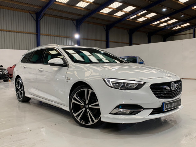 VAUXHALL INSIGNIA SPORTS TOURER SRI VX-LINE NAV MASSIVE SPEC
