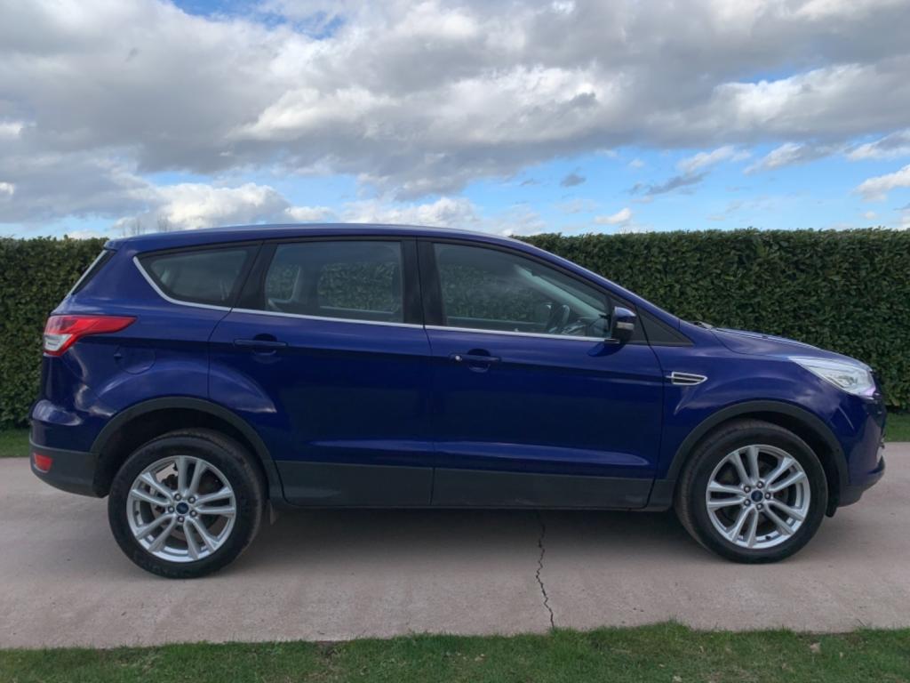 FORD KUGA