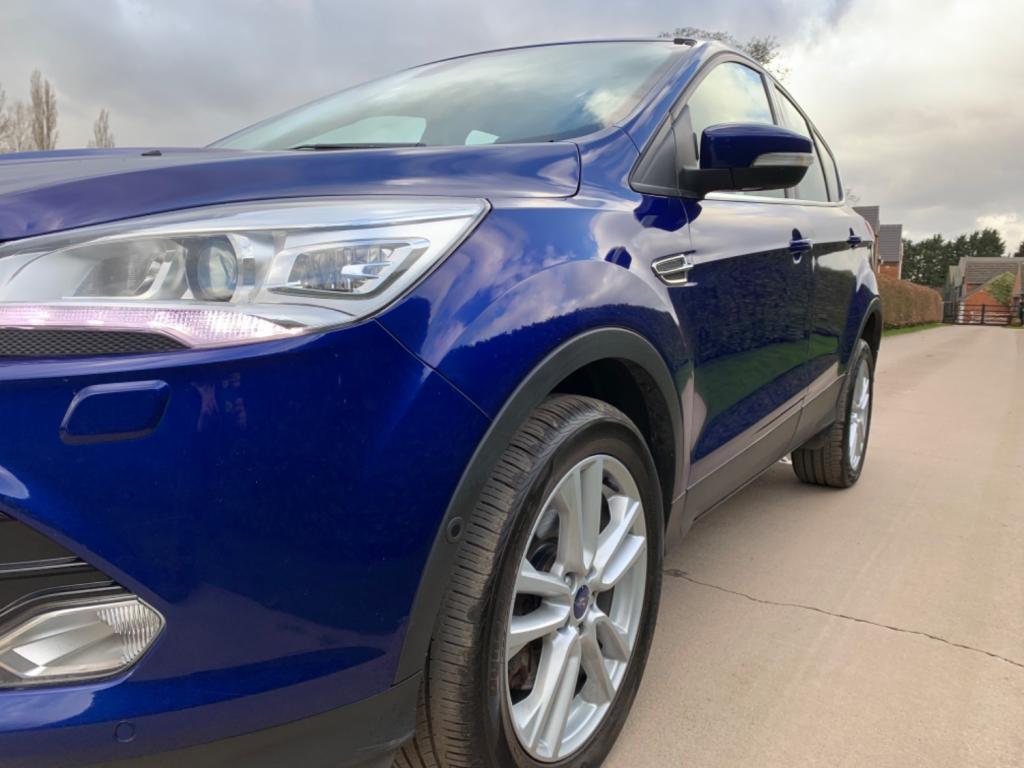 FORD KUGA