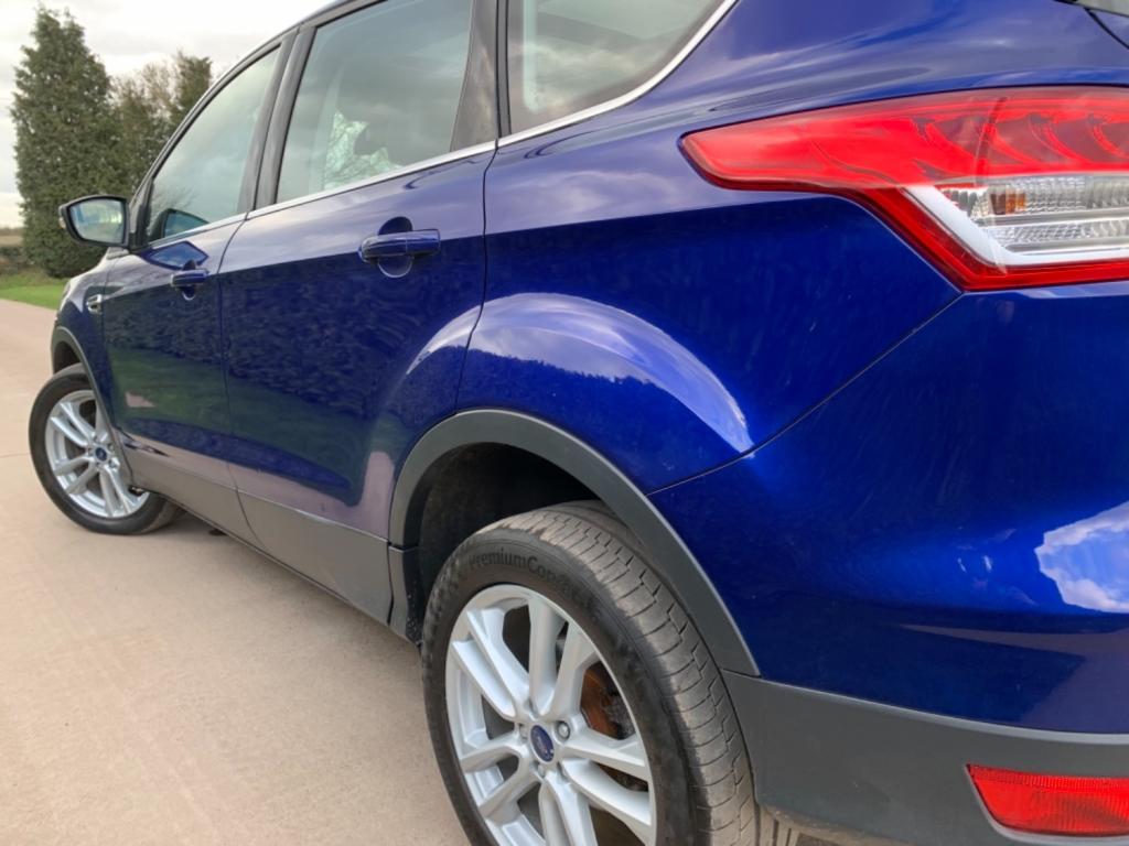 FORD KUGA