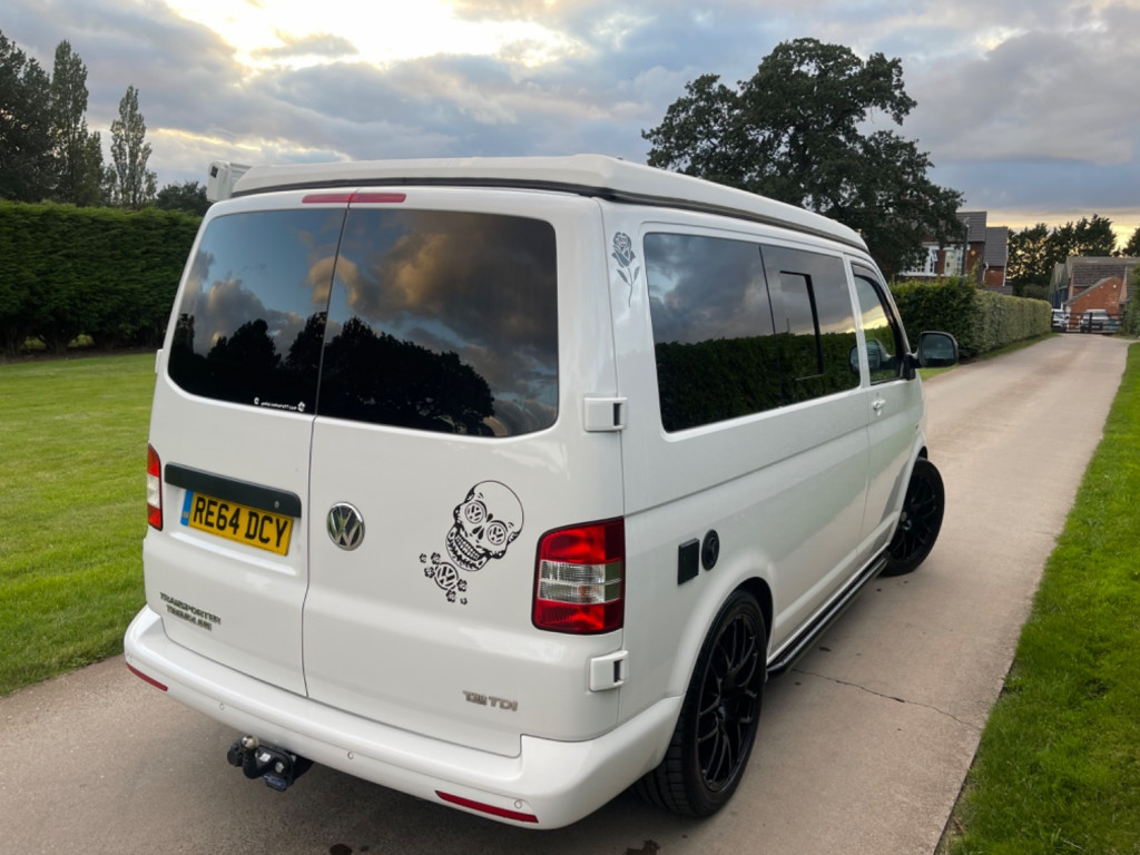 VOLKSWAGEN TRANSPORTER