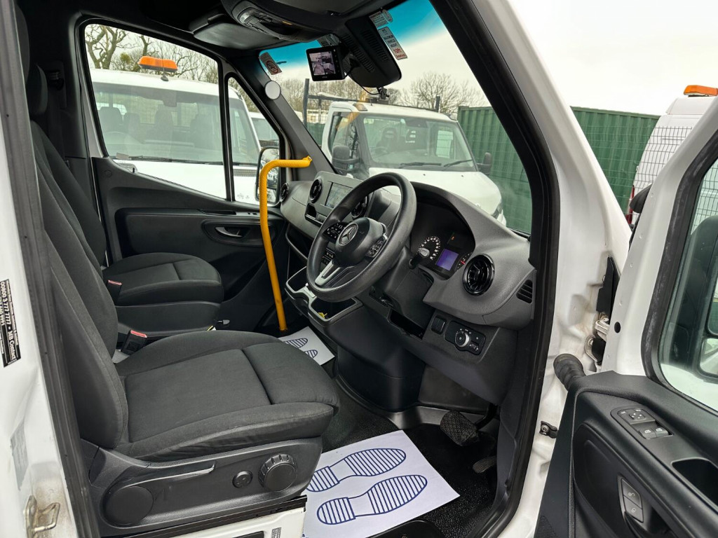 View MERCEDES-BENZ SPRINTER MINIBUS-COMBI-CAMPER CONVERSION