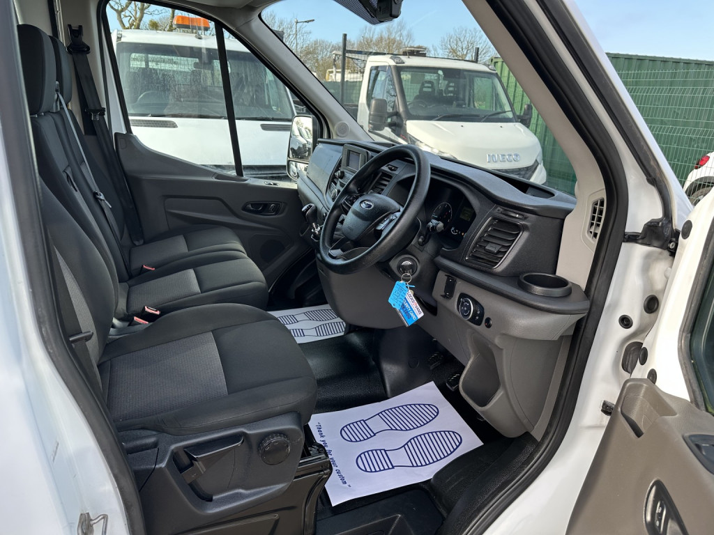 View FORD TRANSIT COMBI-CREW-WELFARE-MESS VAN