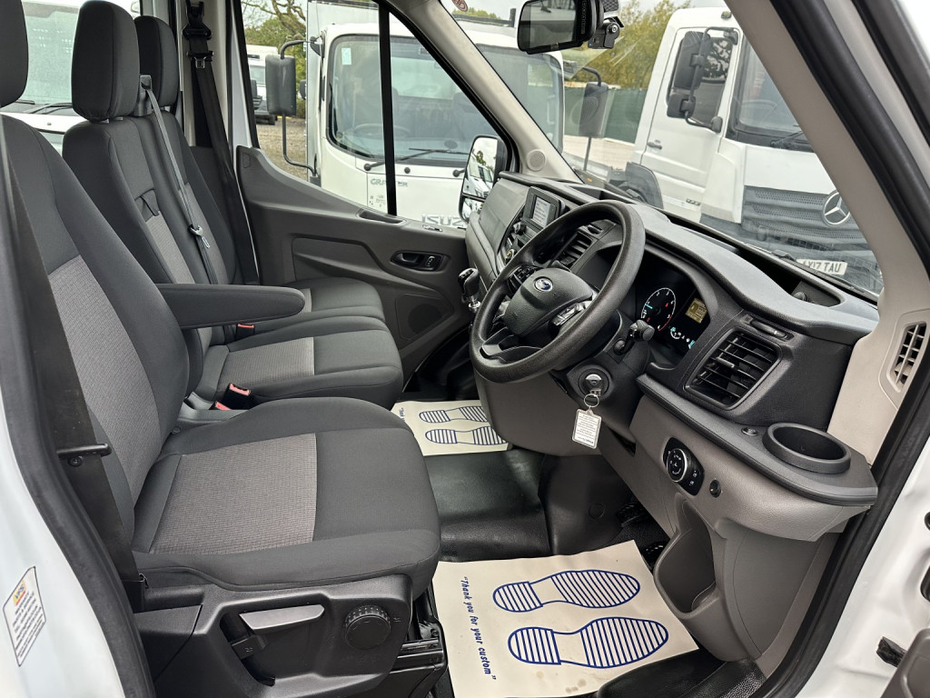 View FORD TRANSIT DOUBLE CAB TIPPER AIR CON DRW