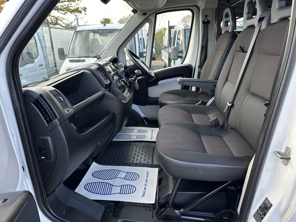 View CITROEN RELAY COMBI-CREW-MINIBUS-CAMPER CONVERSION