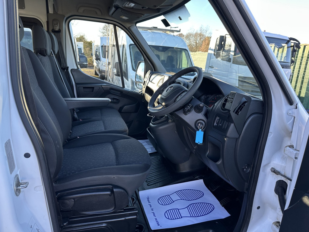 View VAUXHALL MOVANO COMBI-CREW-WELFARE-MESS VAN