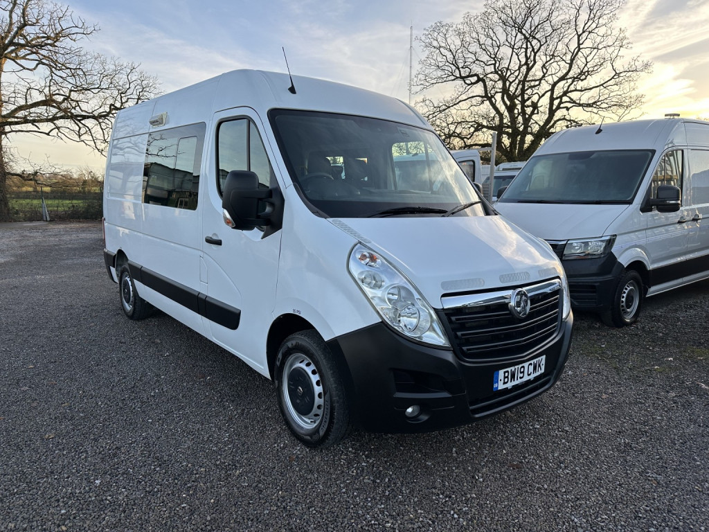 View VAUXHALL MOVANO COMBI-CREW-WELFARE-MESS VAN