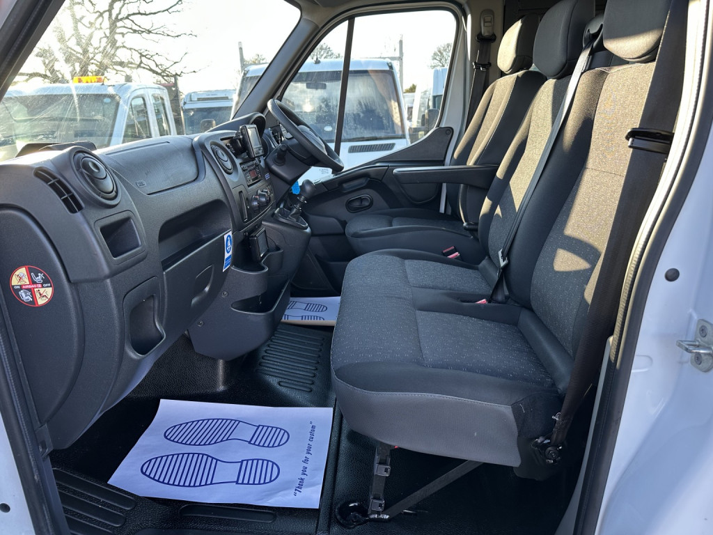 View VAUXHALL MOVANO COMBI-CREW-WELFARE-MESS VAN