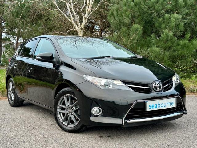 TOYOTA AURIS 1.6 V-Matic Icon Plus Euro 5 5dr