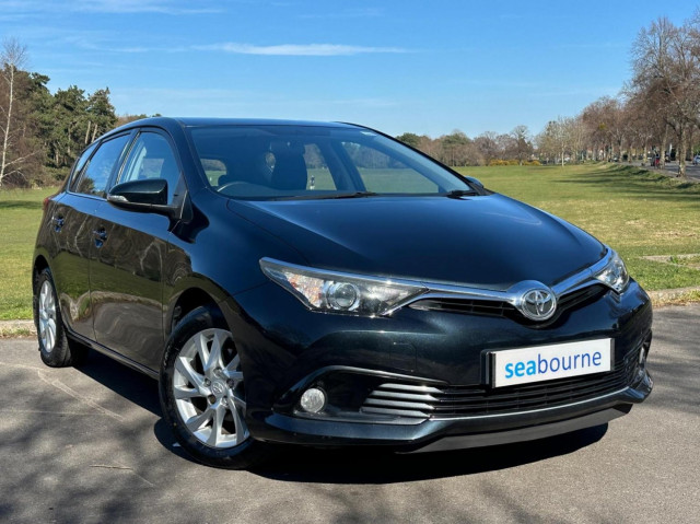 TOYOTA AURIS 1.2 VVT-i Business Edition Euro 6 (s/s) 5dr