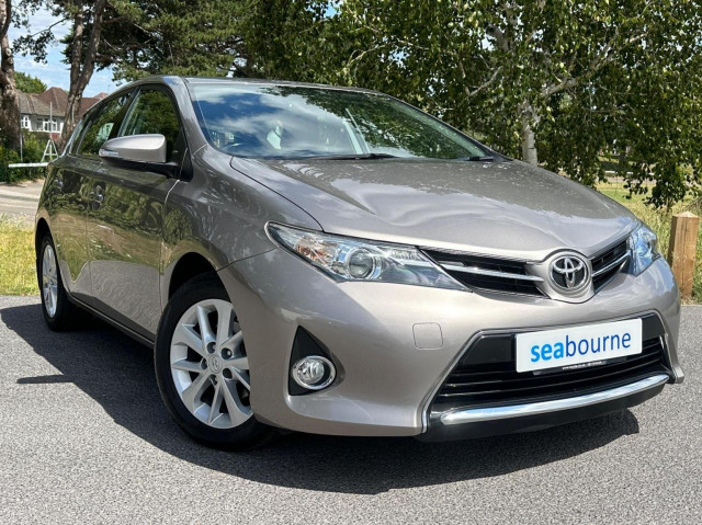 TOYOTA AURIS 1.6 V-Matic Icon Multidrive S Euro 5 5dr
